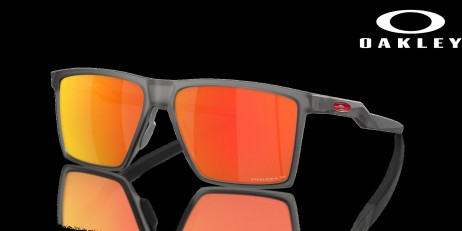 Oakley Futurity Sun Prizm Ruby Polarized Lenses Satin Grey Smoke Frame Sunglasses