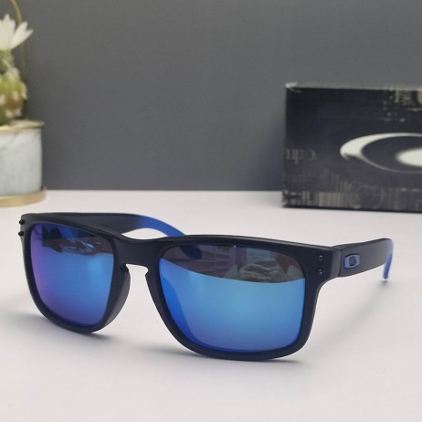 Oakley Holbrook Sunglasses Black Blue Frame Polarized Sapphire Lenses