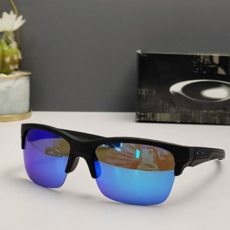 Oakley Thinlink Sunglasses Matte Black Frame Polarized Deep Blue Lenses
