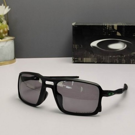 Oakley Triggerman Sunglasses Matte Black Frame Prizm Polarized Gray Lenses Green Icon