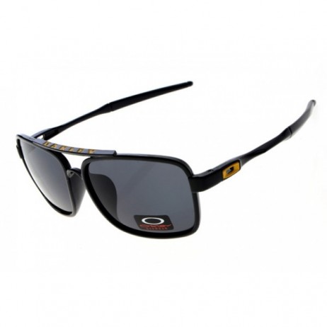 Oakley deviation sunglass black / black lens