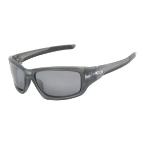 Oakley Men's Valve Gray Frame Gray Lens Rectangular 60mm Polarized Sunglasses
