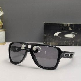 Oakley Dispatch II Sunglasses Polished Black Frame Polarized Gray Lenses