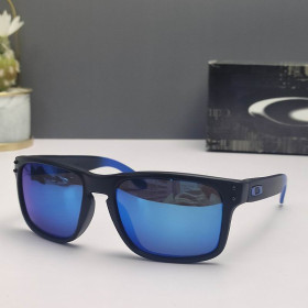 Oakley Holbrook Sunglasses Black Blue Frame Polarized Sapphire Lenses