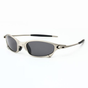 Oakley Juliet Sunglasses Rose Gold Frame Black Polarized Lenses