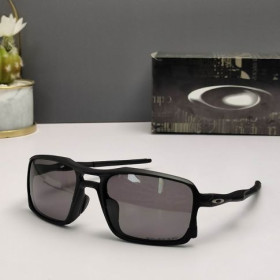 Oakley Triggerman Sunglasses Matte Black Frame Prizm Polarized Gray Lenses Silver Icon