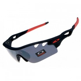 Oakley radarLock path sunglass matte black / black lens