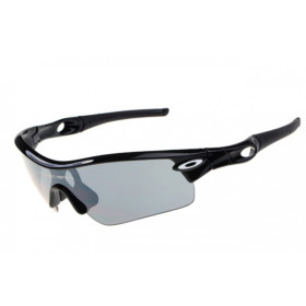 Oakley Radar Path sunglasses polished black / gray iridium